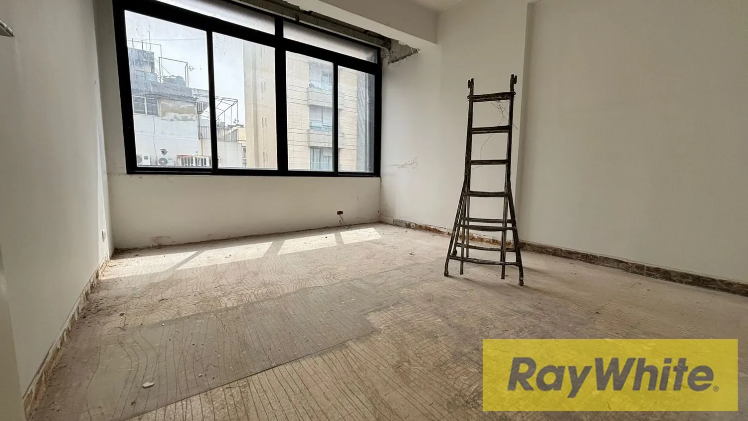 Office Space For Rent Badaro — الصورة 4