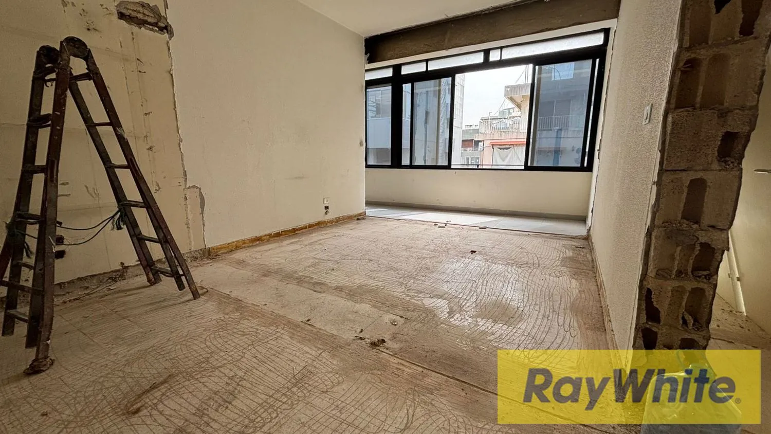 Office Space For Rent Badaro — الصورة 5