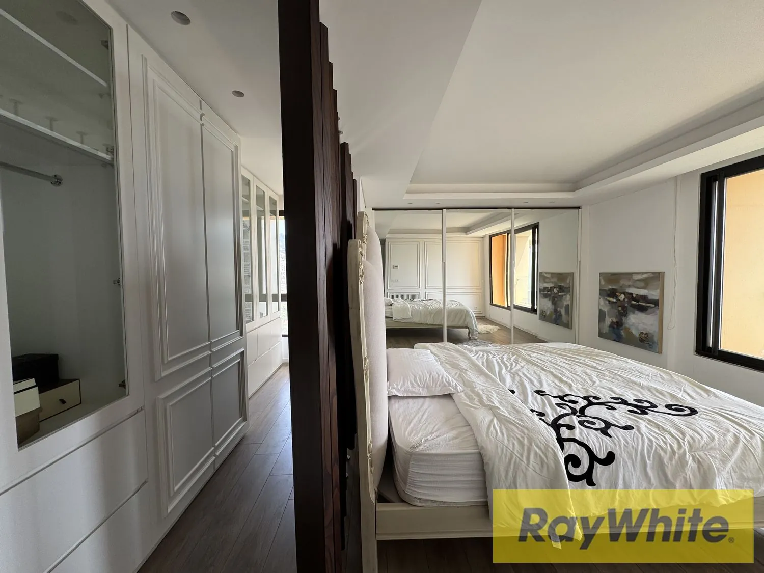 Spacious Duplex For Sale In Mar Roukoz – Fully Furnished And Well Maintained — الصورة 4