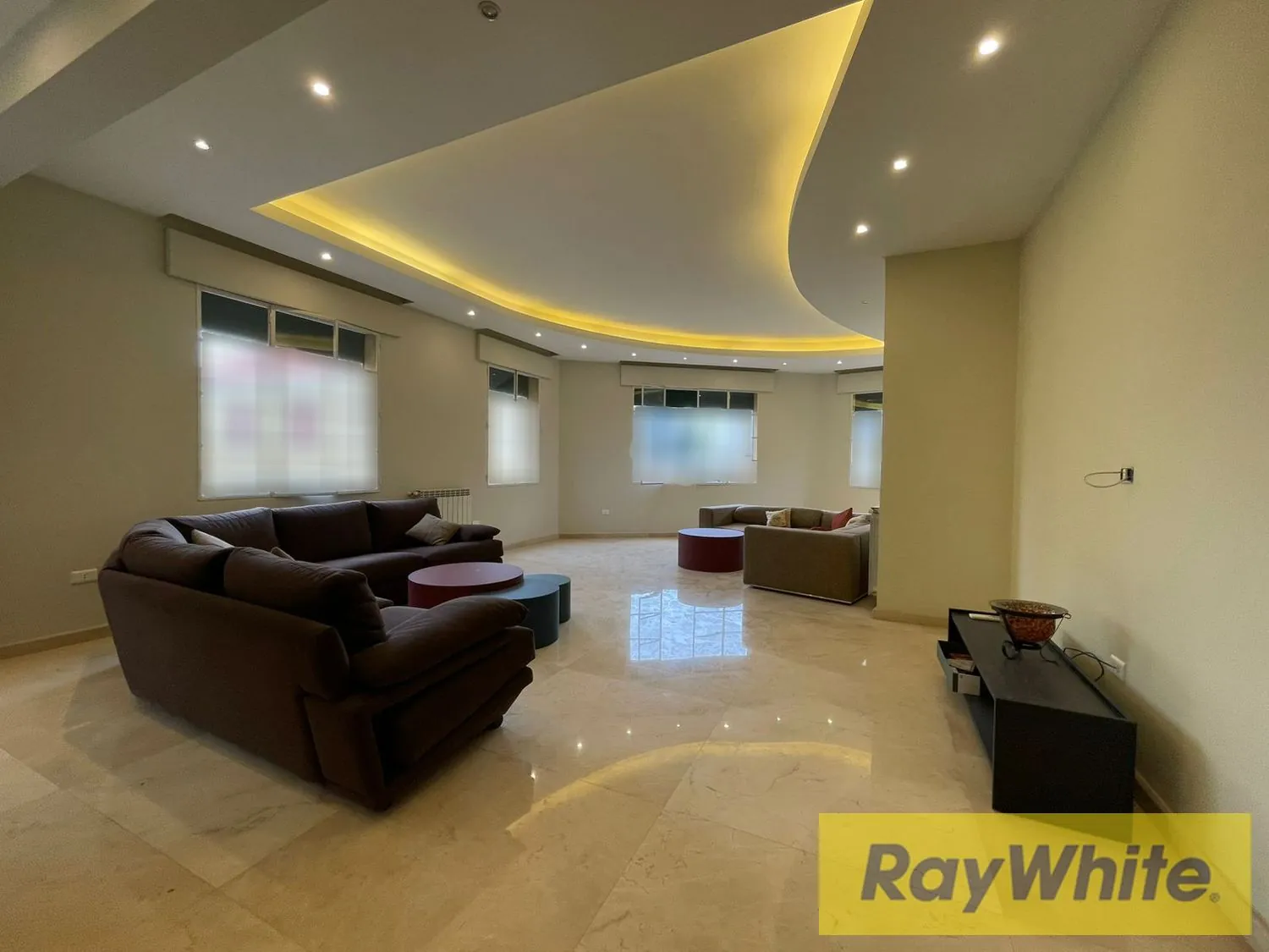 Luxury Apartment For Rent In Saifi – 400 Sqm | Fully Furnished — الصورة 2