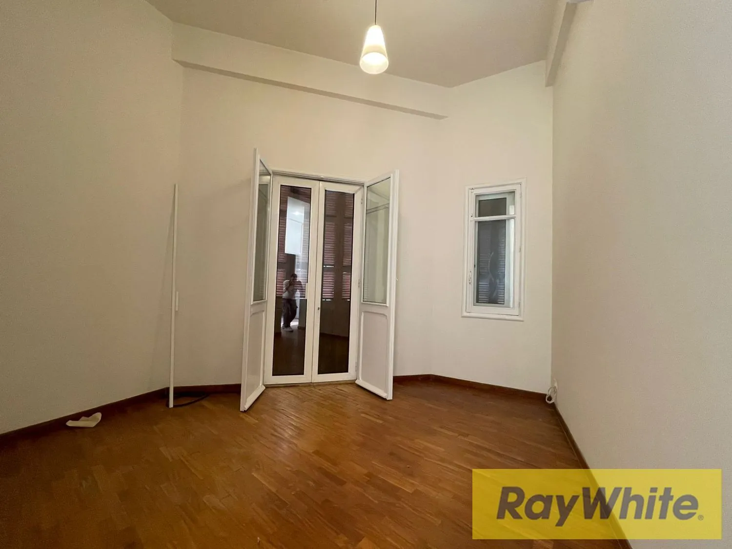 Spacious Apartment For Rent In Achrafieh – Monot — الصورة 5