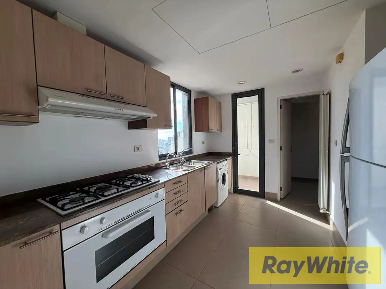 Apartment For Sale In Achrafieh – Furnished — الصورة 4
