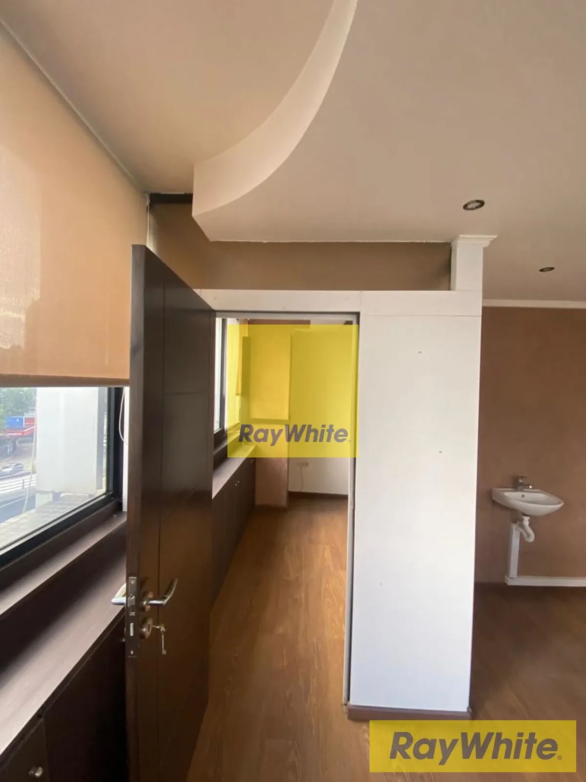 Fully Decorated Office Space For Sale | Antelias — photo 2