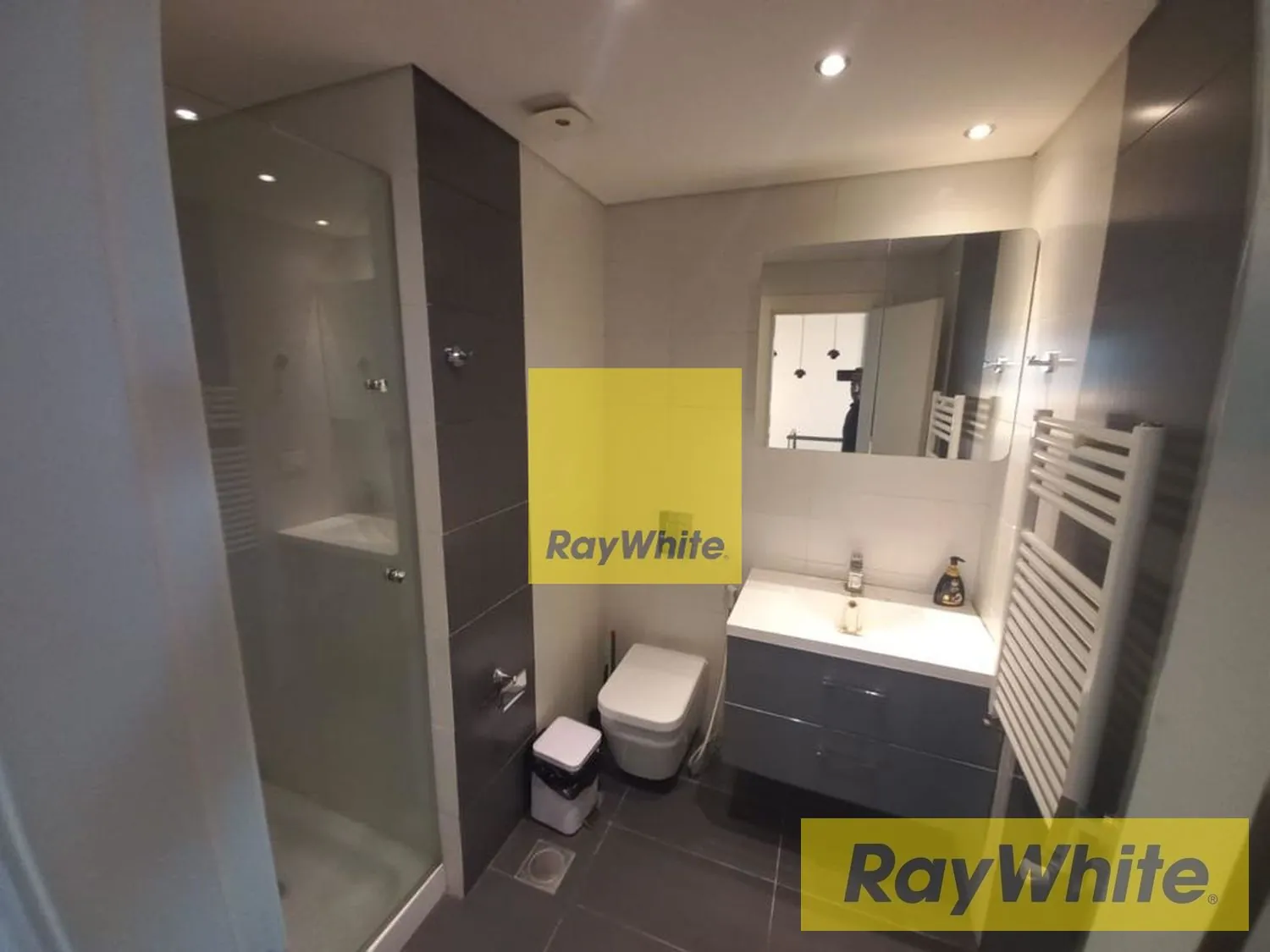 Panoramic Sea View Duplex | Fully Furnished | Roof Terrace — الصورة 2