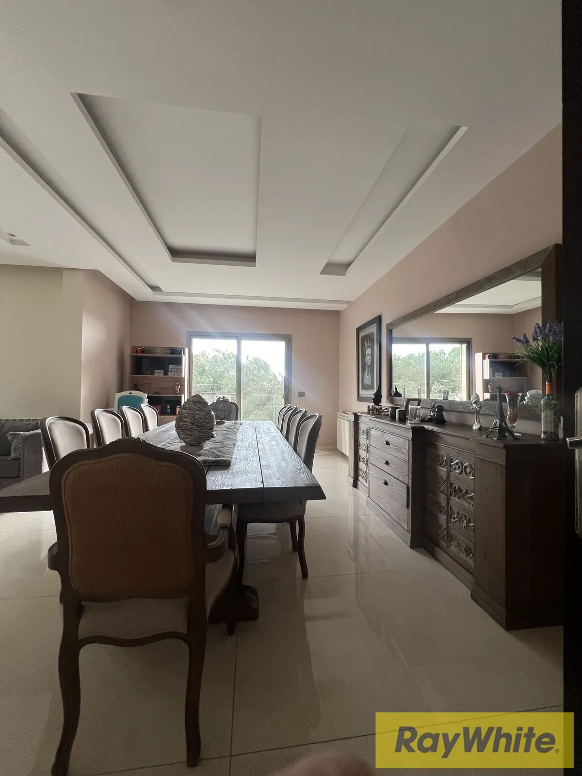 Spacious Apartment For Sale In Beit Mery – Sea View — الصورة 5
