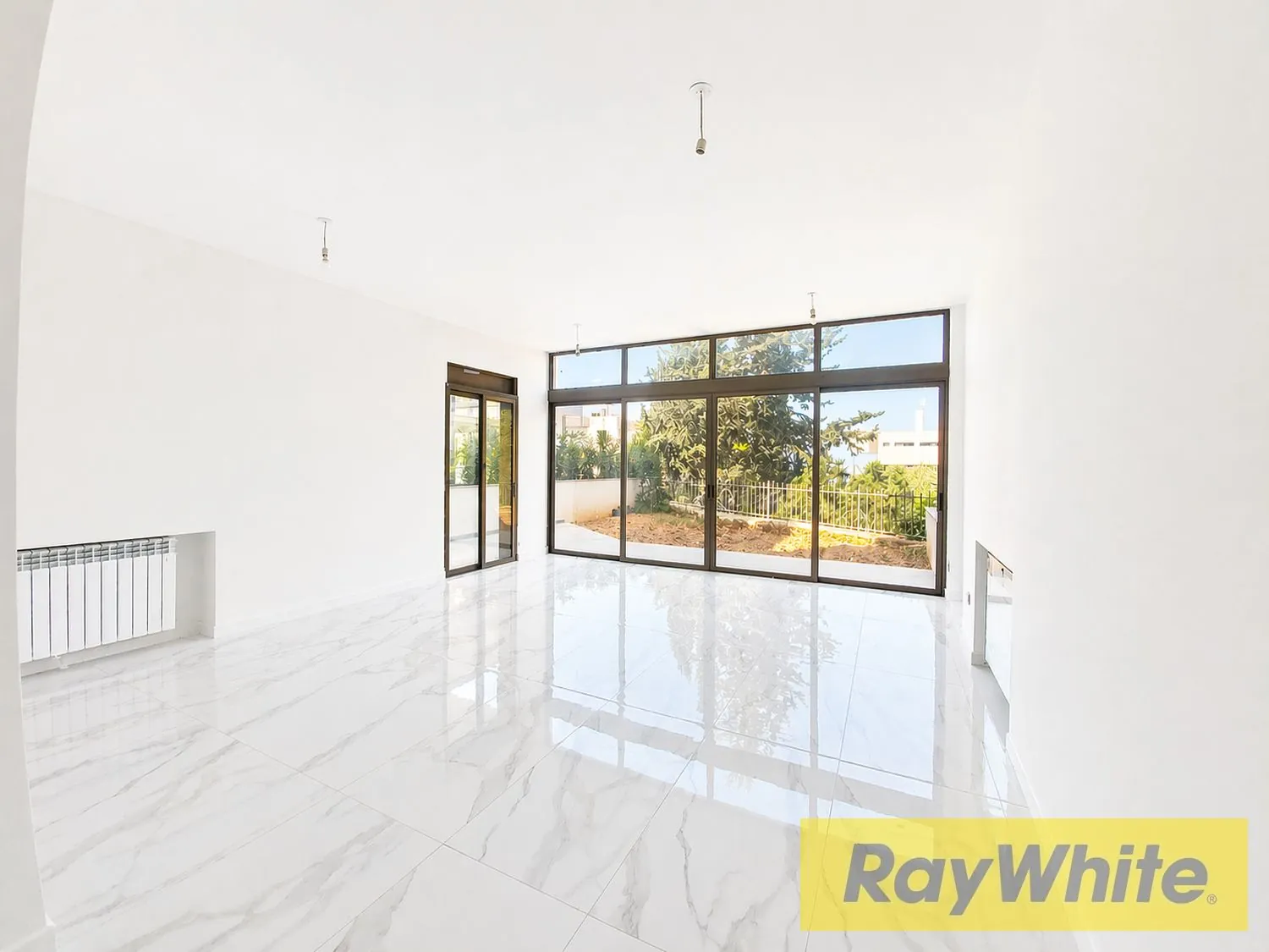 Brand New Apartment With Spacious Garden – Dbayeh — photo 4