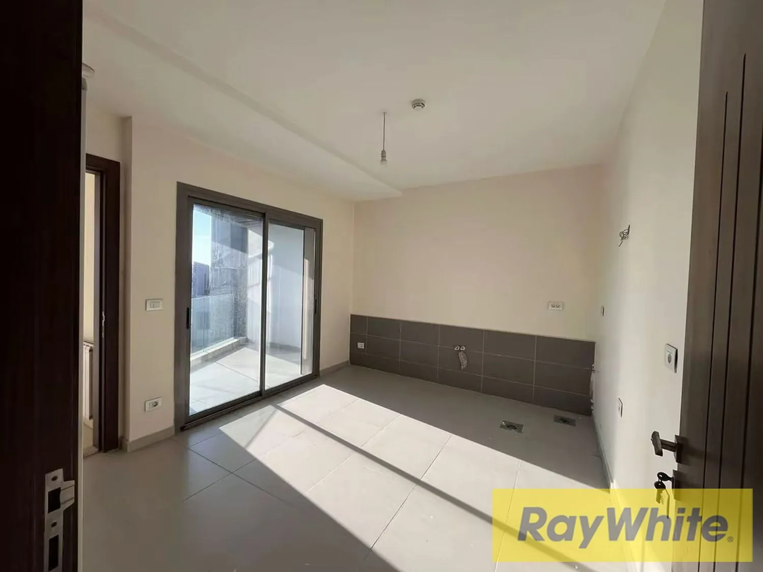 Apartment For Sale In Achrafieh – Brand New — photo 2