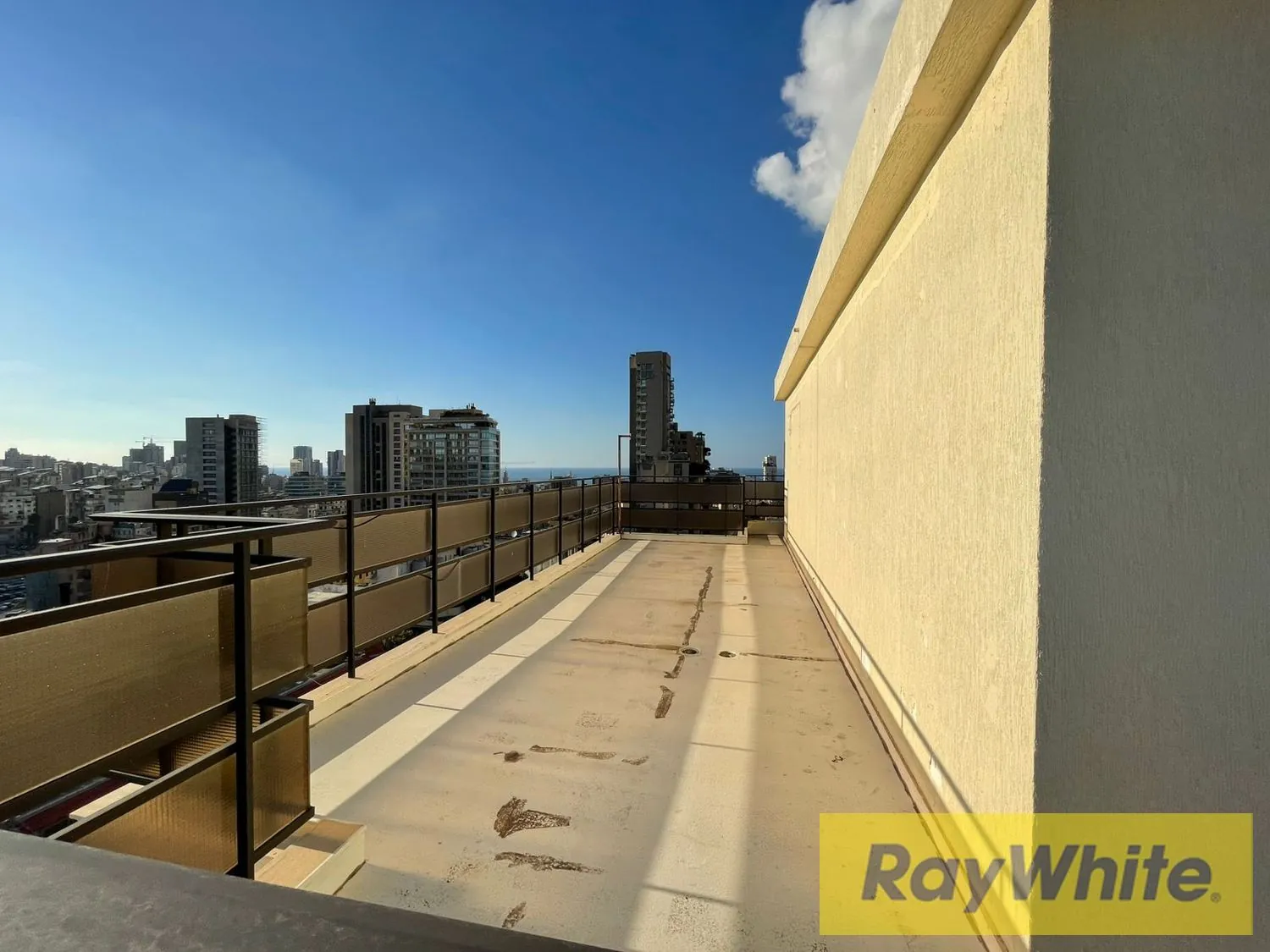 Office For Rent In Achrafieh — الصورة 5
