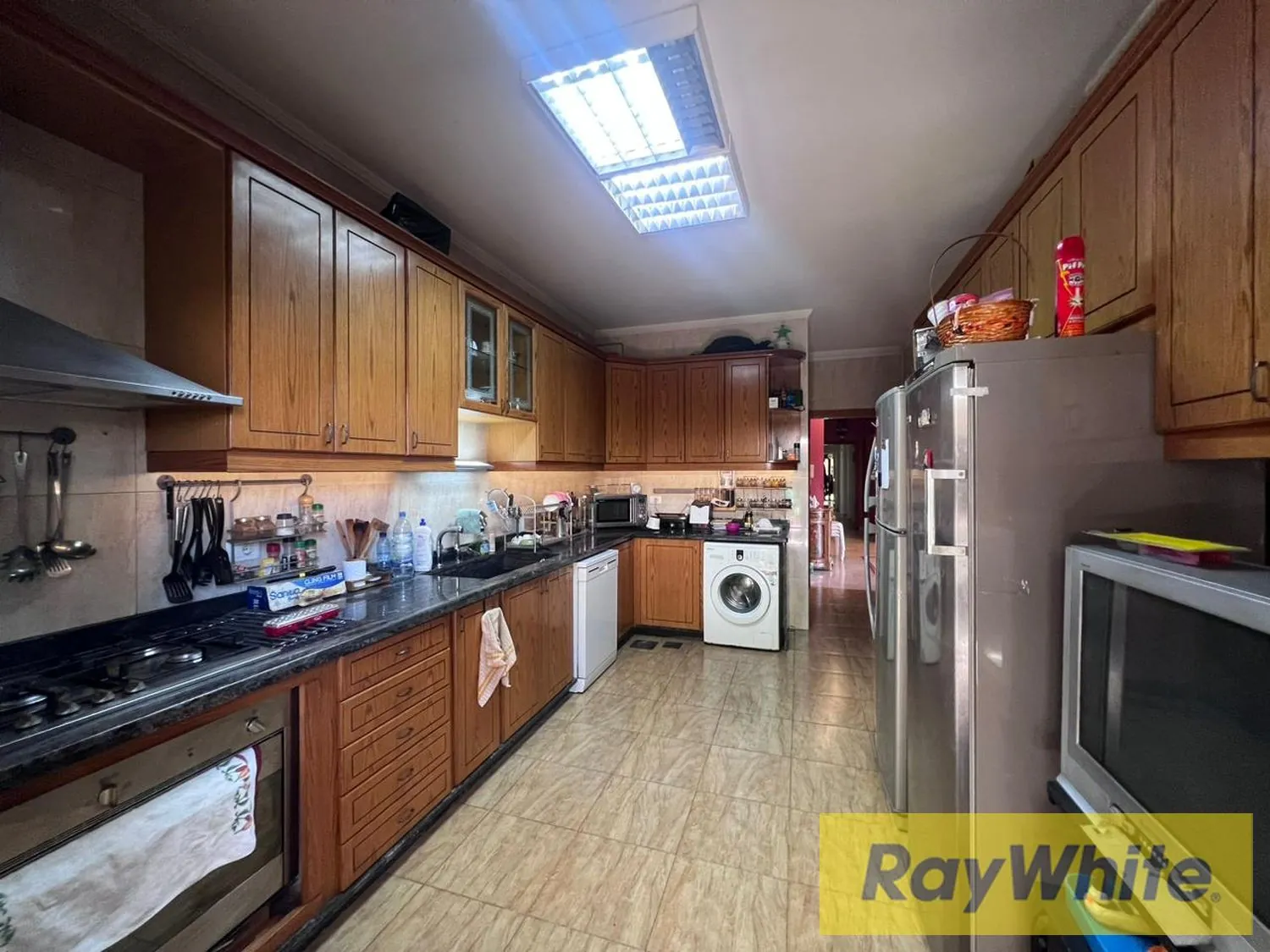 Apartment For Rent In Baabdat – Terrace And Garden Area — الصورة 5