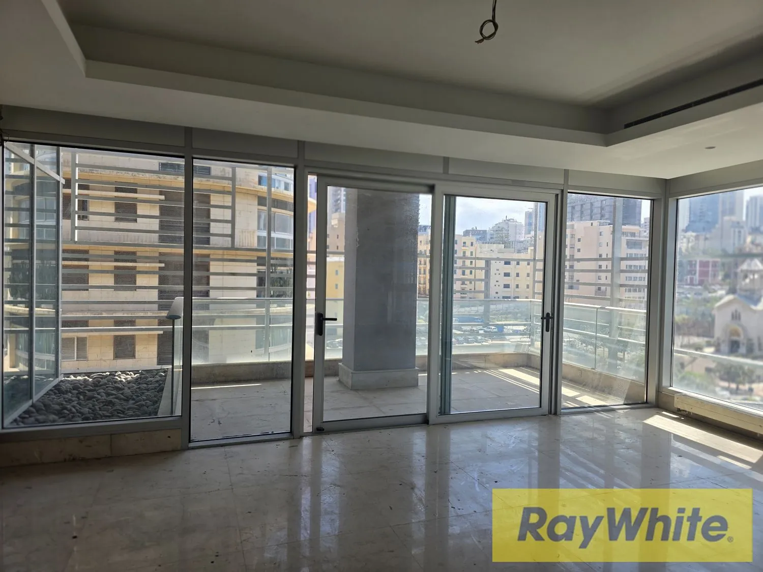 Apartment For Sale In Downtown Beirut — الصورة 4