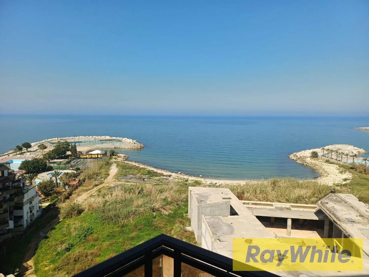 Chalet For Sale In Zouk – 48 Sqm, Furnished, Resort Facilities — الصورة 2