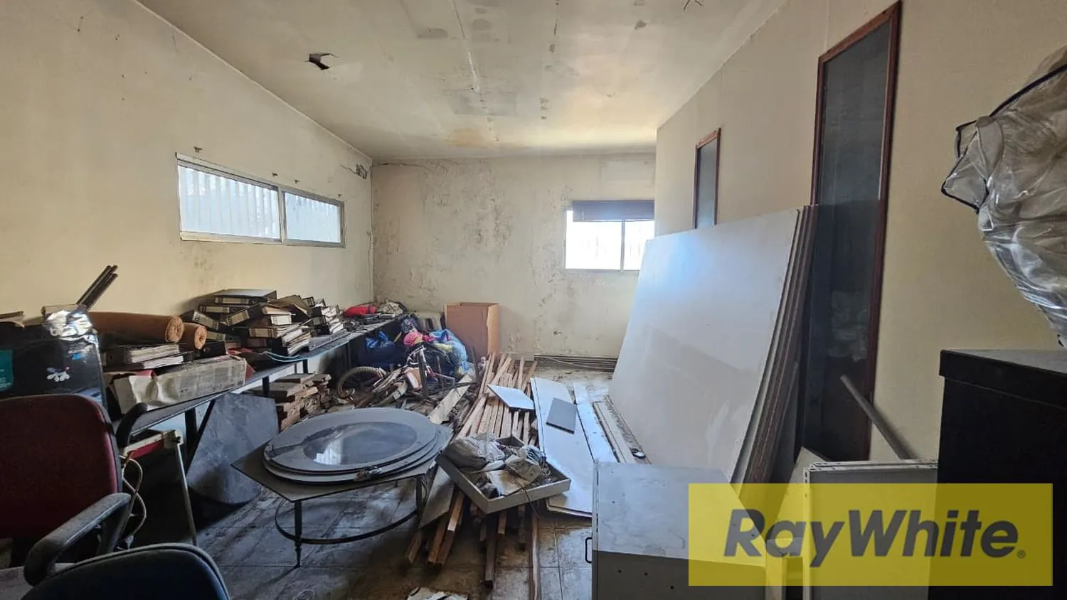 Warehouse For Sale Highway Hazmieh Prime — الصورة 2