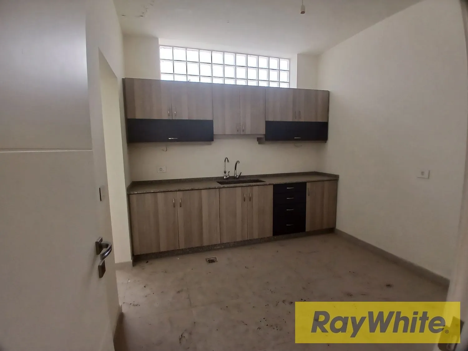 Apartment For Sale In Dekwaneh — الصورة 5