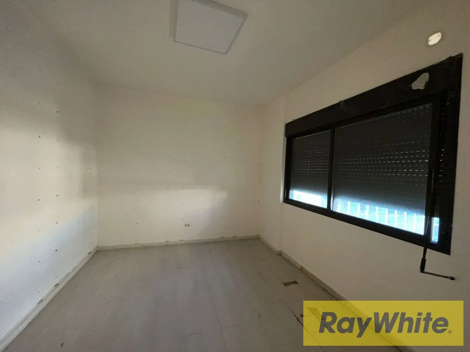 Office For Rent In Sodeco — الصورة 2