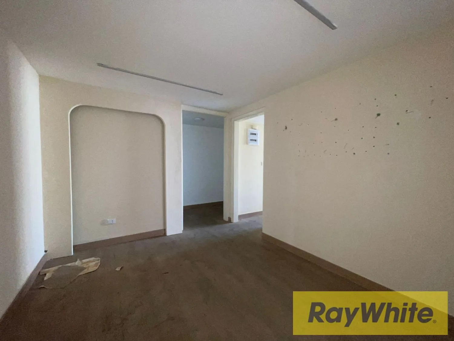 Office For Rent In Sodeco — الصورة 5
