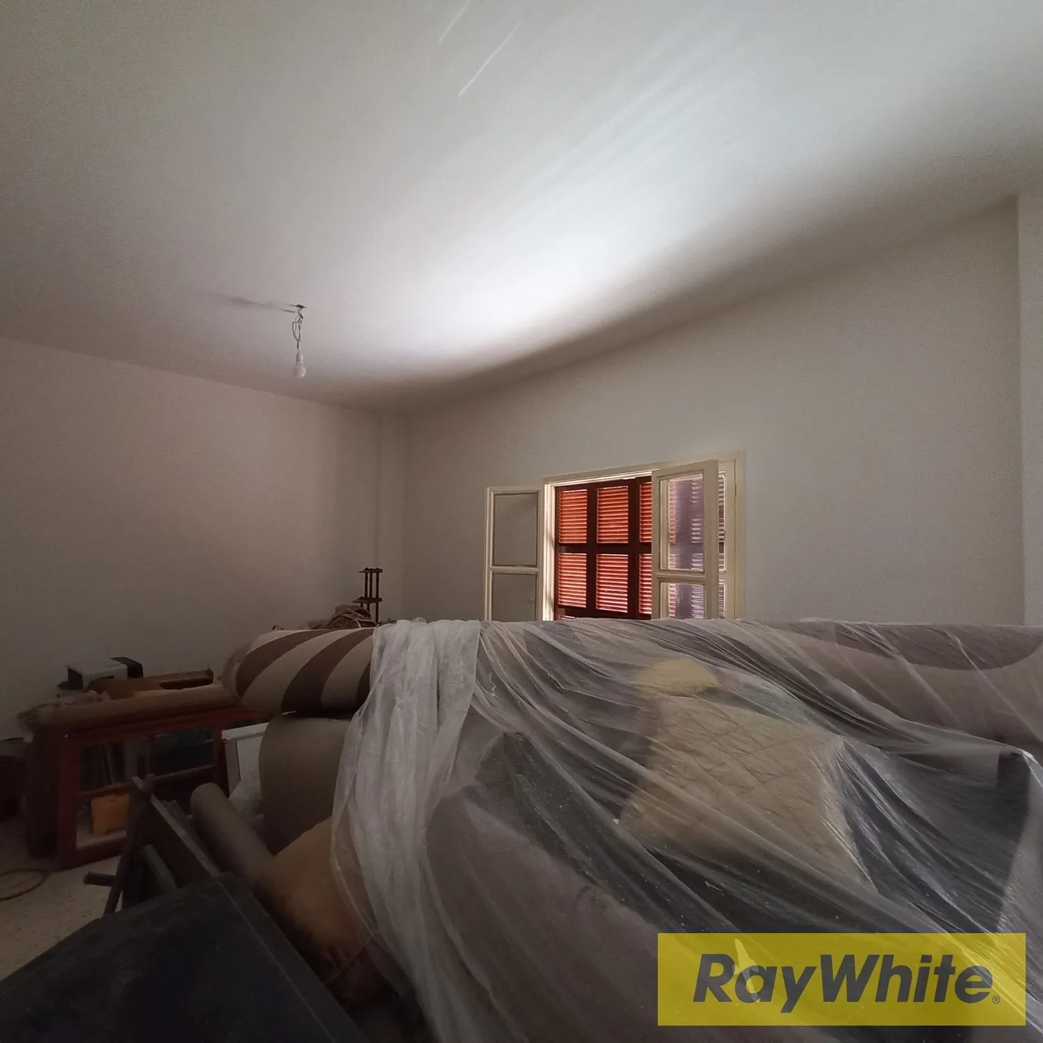 Semi Renovated Apartment In Zalka For Sale — الصورة 3
