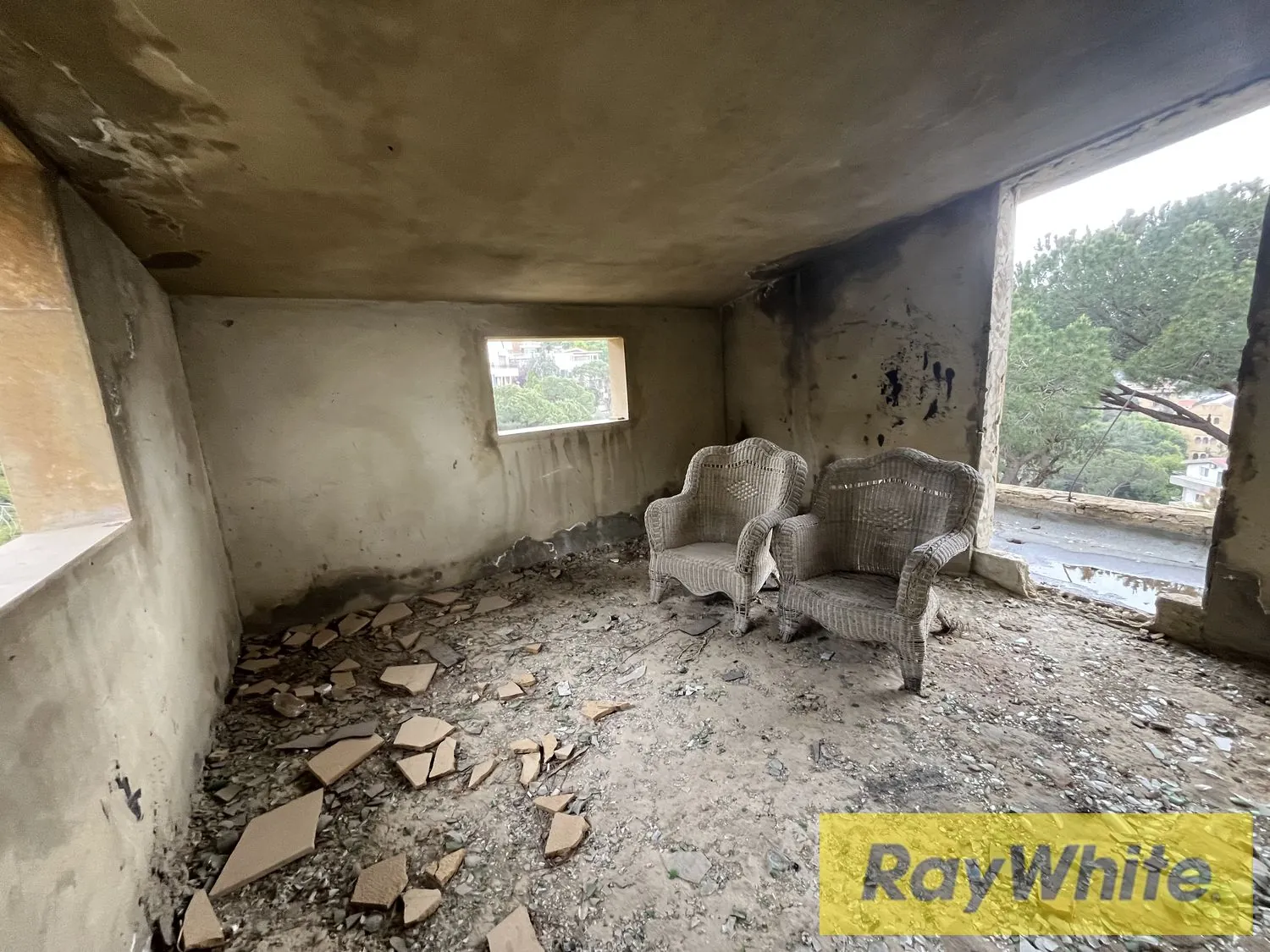Prime Investment Opportunity: Building For Sale In Ain Saade With Mountain View — الصورة 2