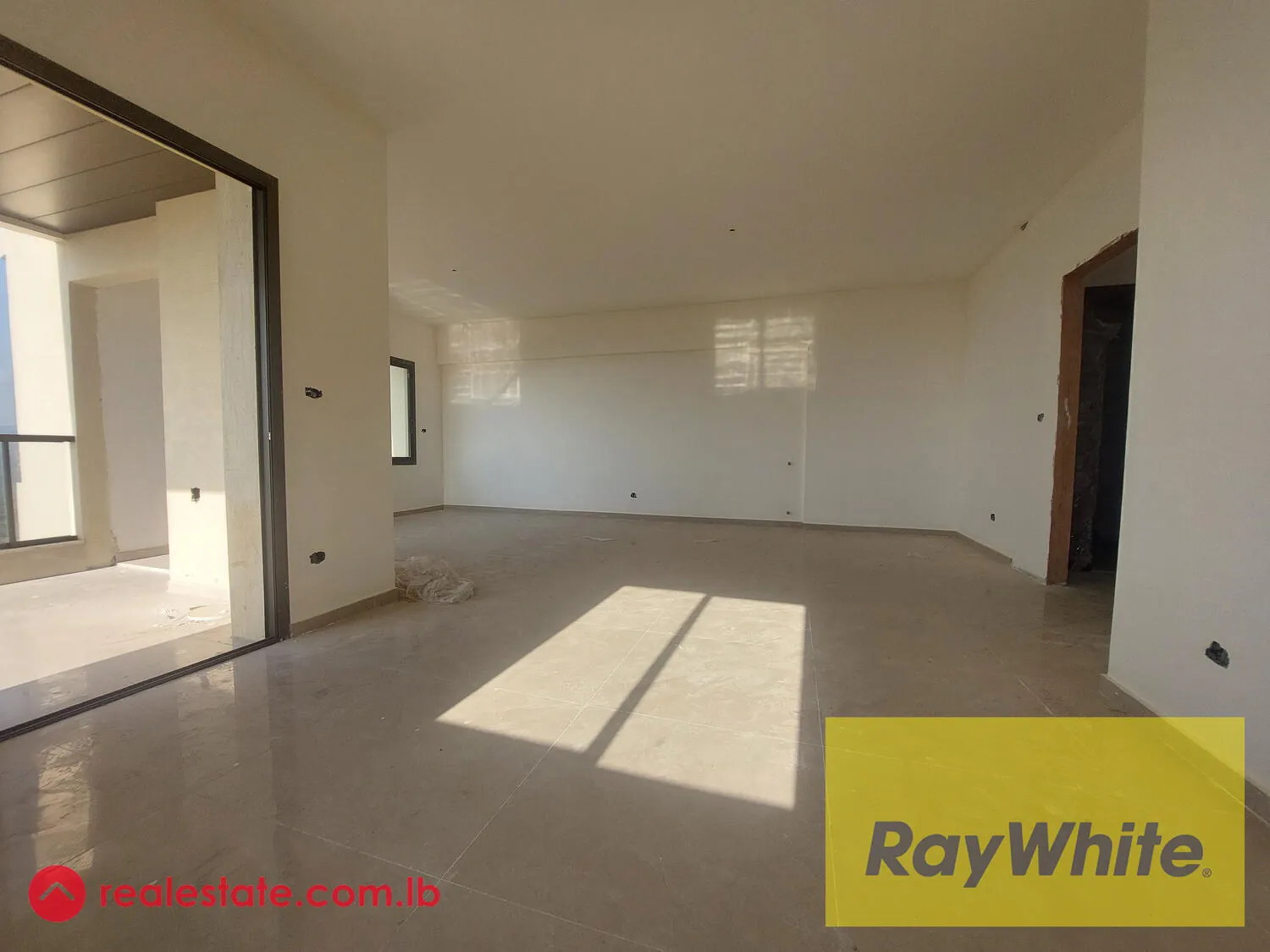 Apartment For Sale In Kornet Chehwan