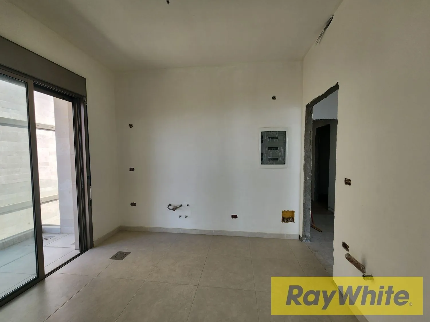 Duplex For Sale In Bsalim — الصورة 5