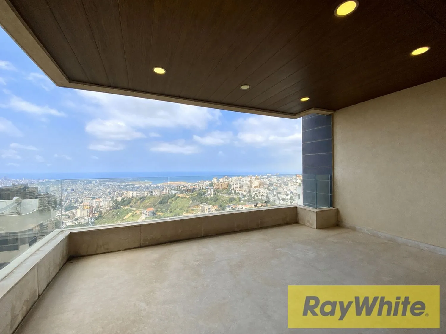 Apartment For Sale In Ain Saade – Spacious 325 Sqm — الصورة 5