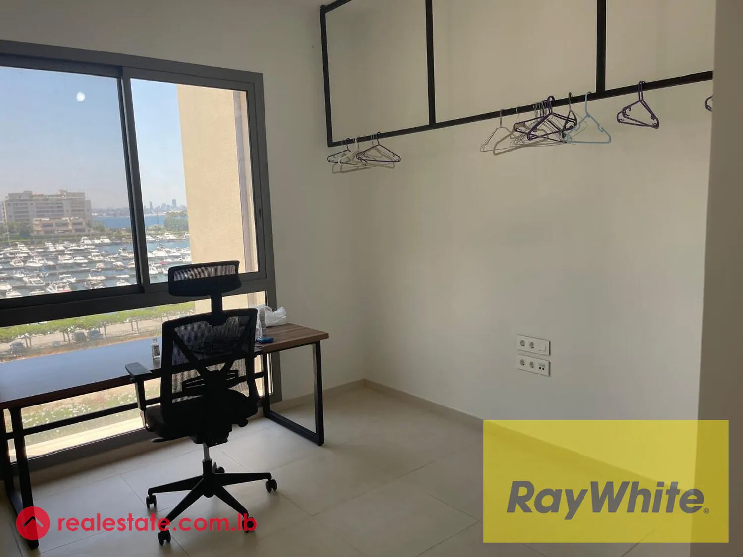 Apartment For Sale In Waterfront City Dbayeh — الصورة 3