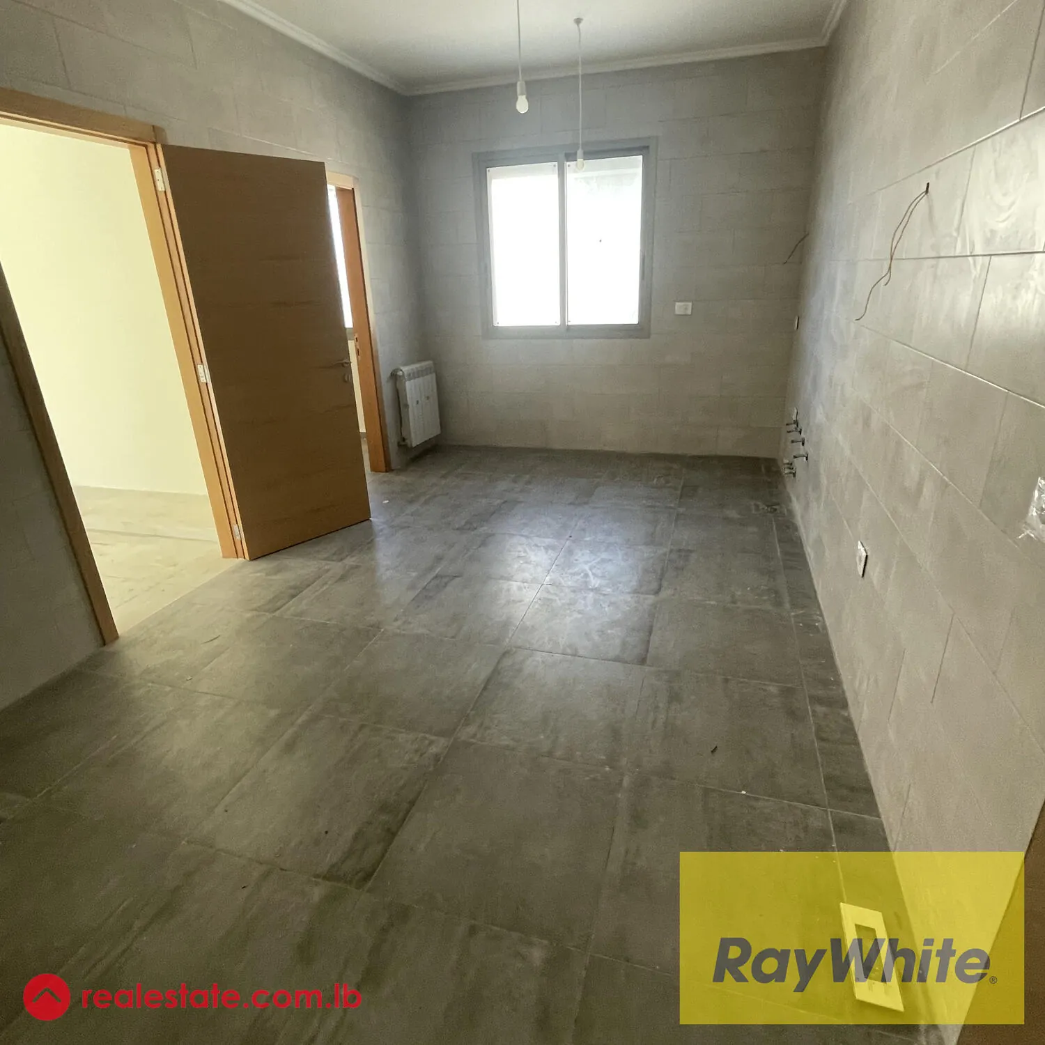 Apartment For Sale In Ain Aar — الصورة 2