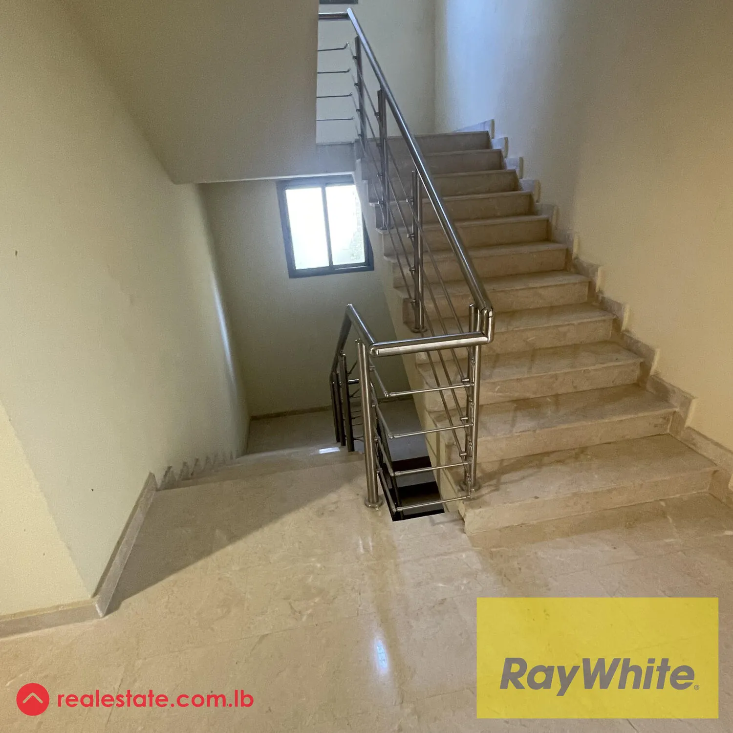Apartment For Sale In Ain Aar — الصورة 4