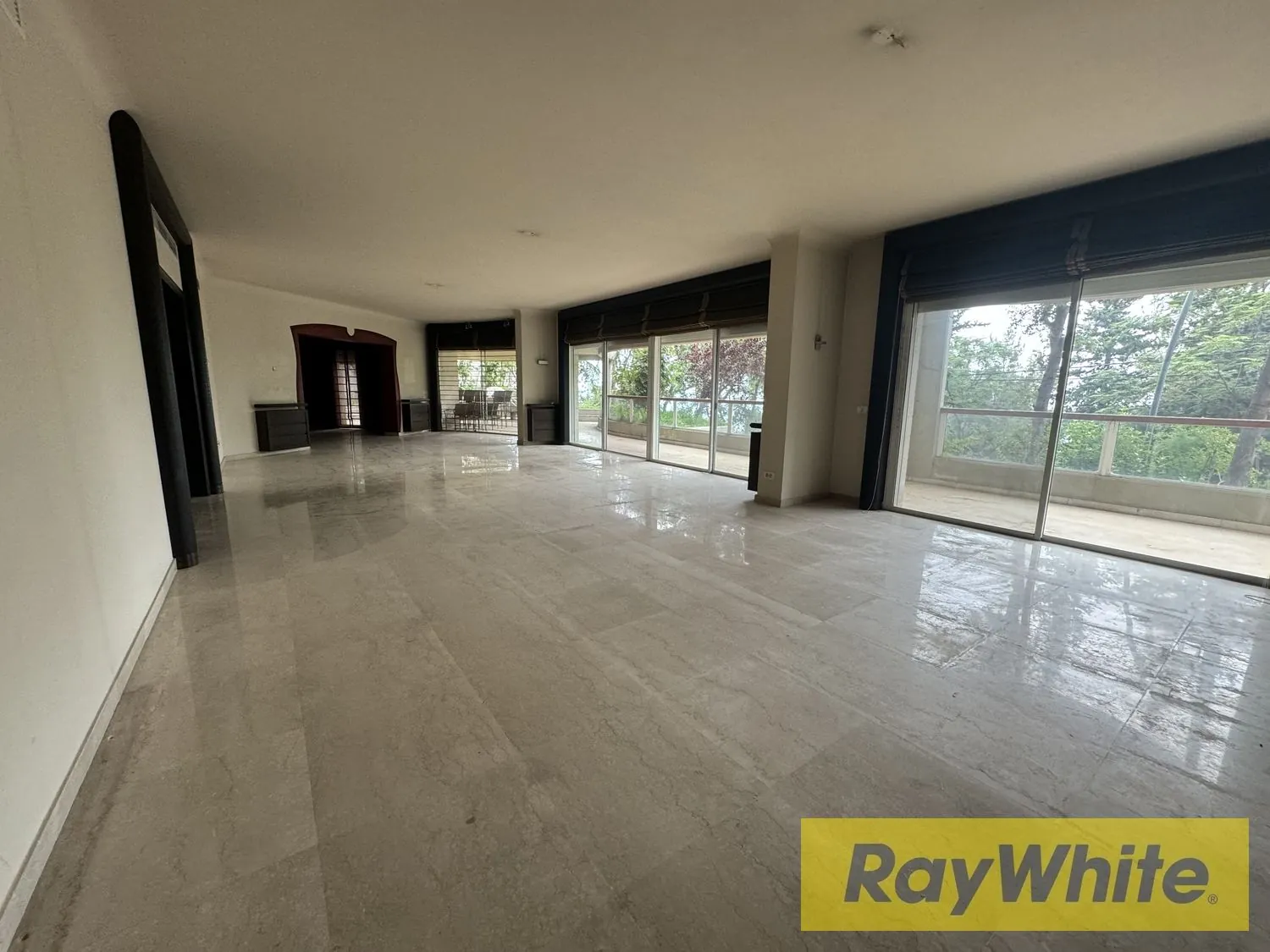 Apartment For Sale In El Biyada With Terrace