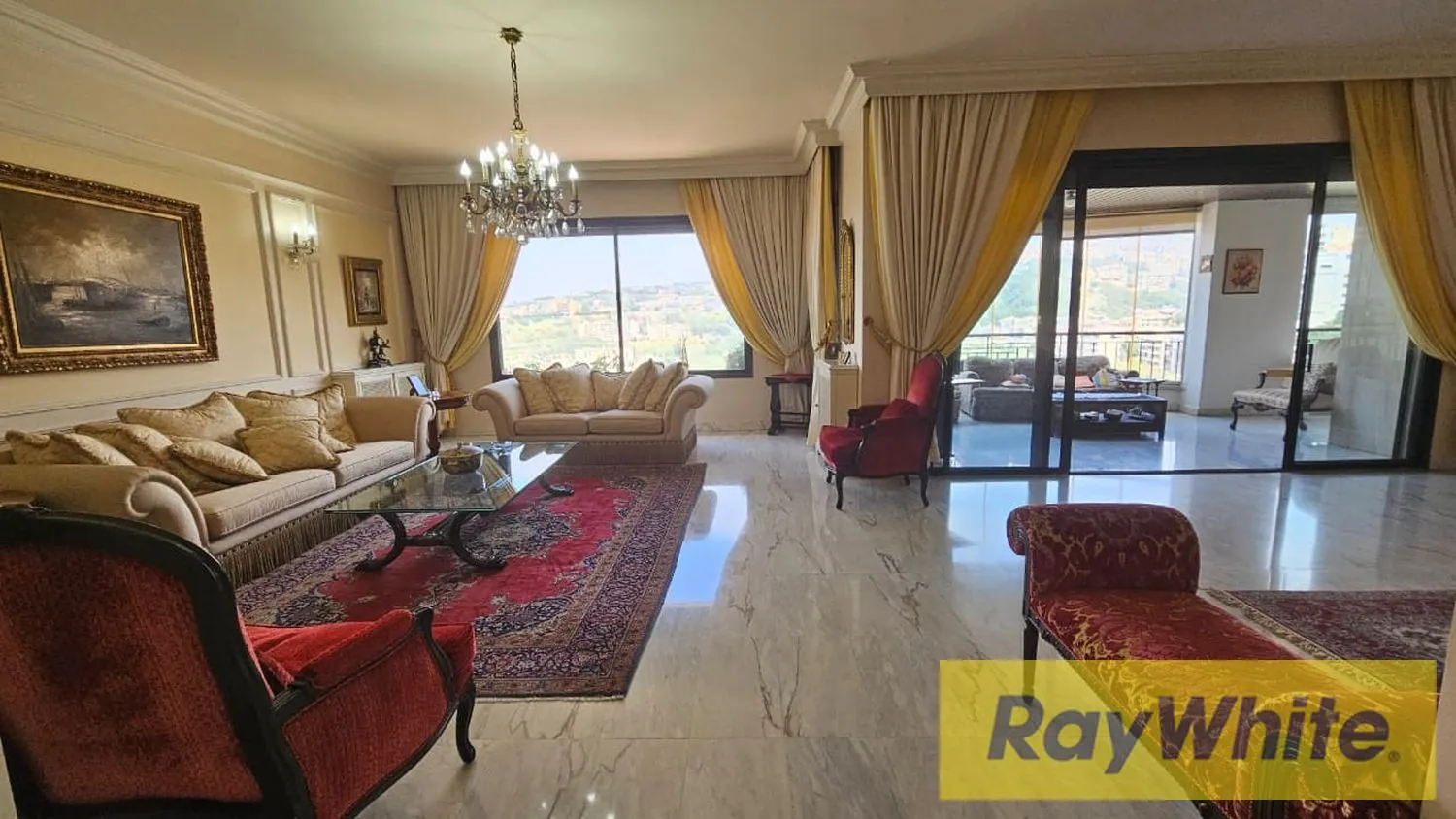 Apartment For Sale In Hazmieh| Prime — photo 3