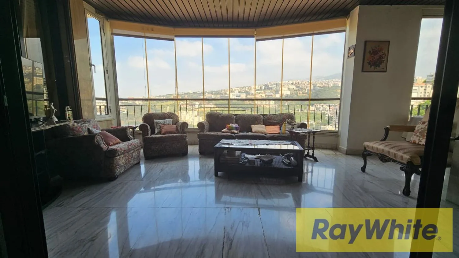 Apartment For Sale In Hazmieh| Prime — photo 4