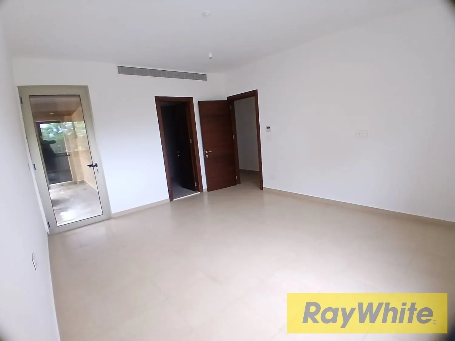 Spacious Apartment With Terrace For Sale In Beit El Kiko — الصورة 4
