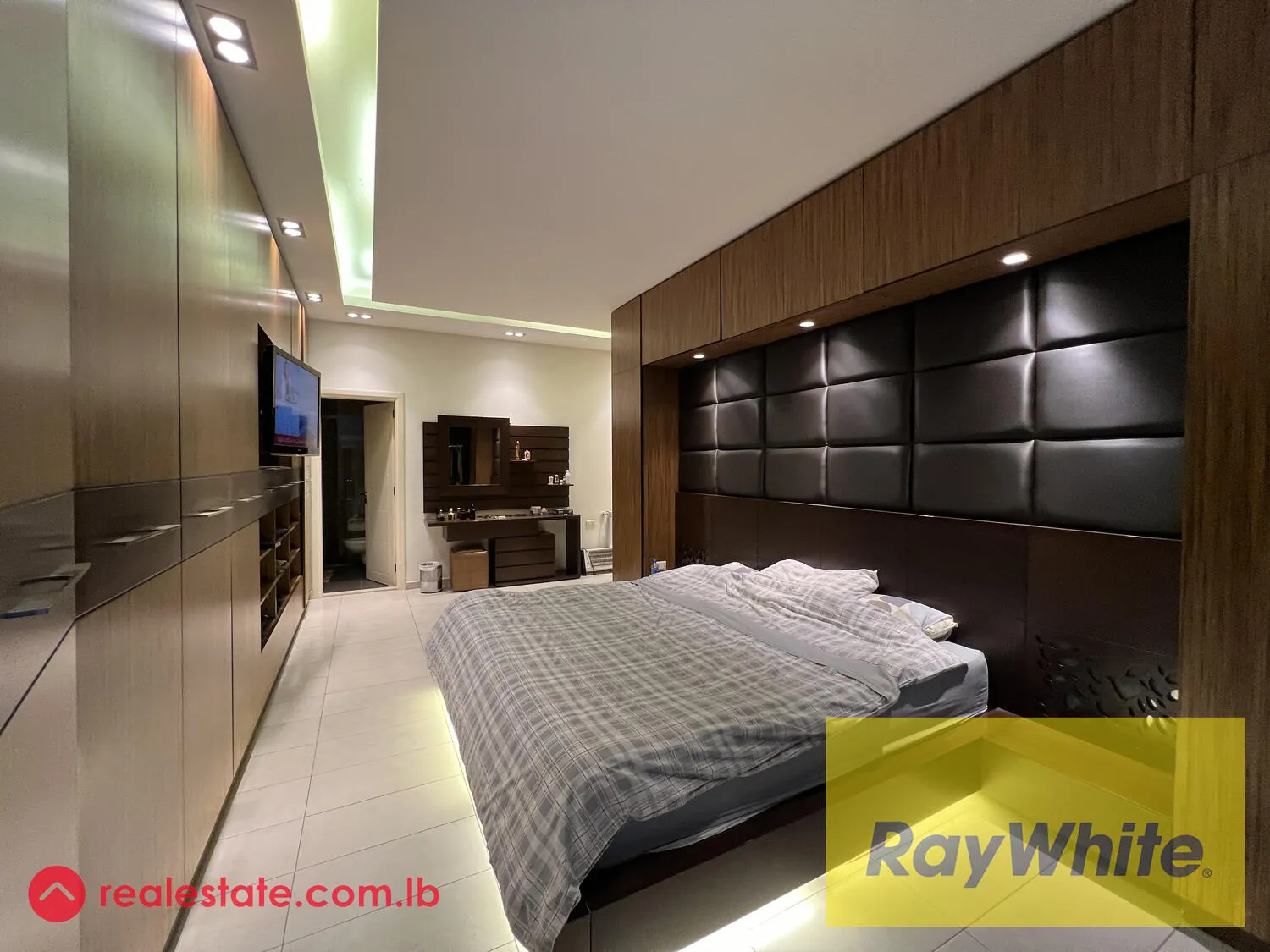Apartment For Sale In Bsalim — الصورة 3