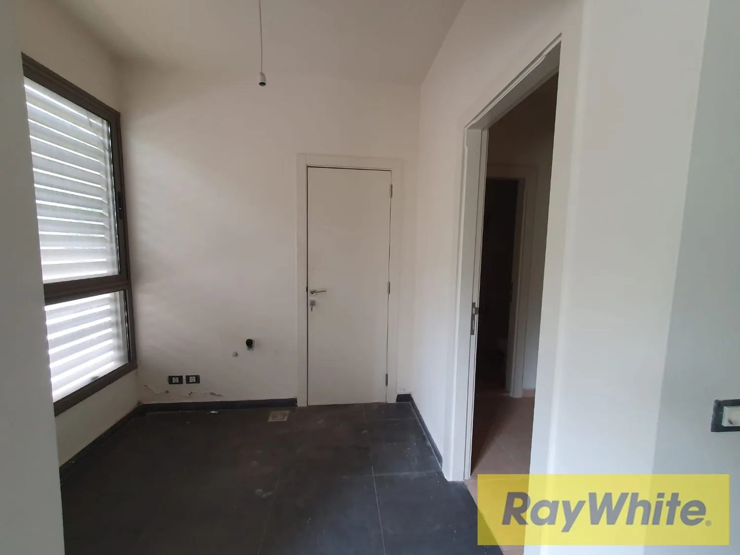Luxurious Apartment For Sale In Yarzeh — photo 3