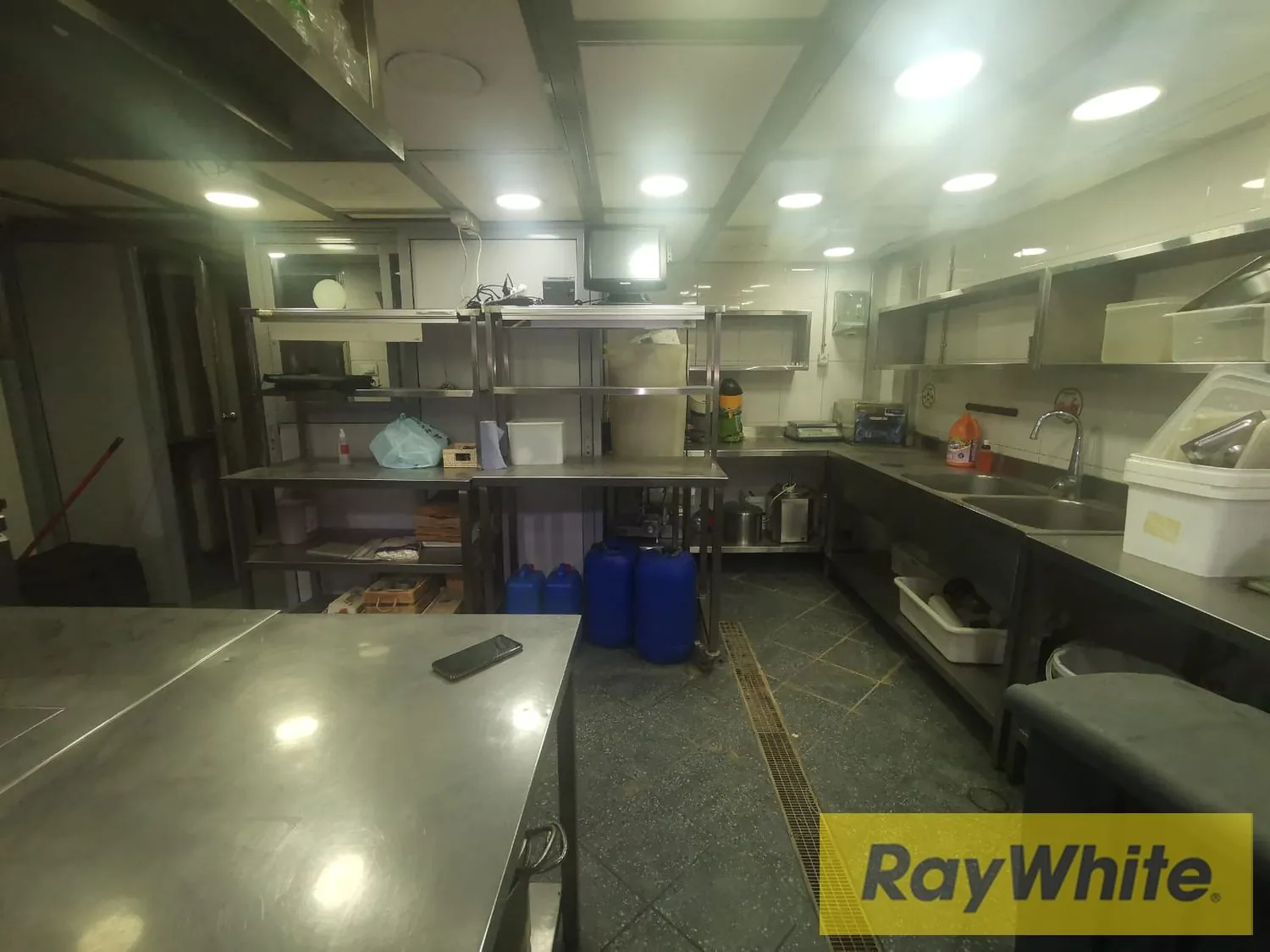 Central Kitchen For Sale In Nahr El Mot — photo 2