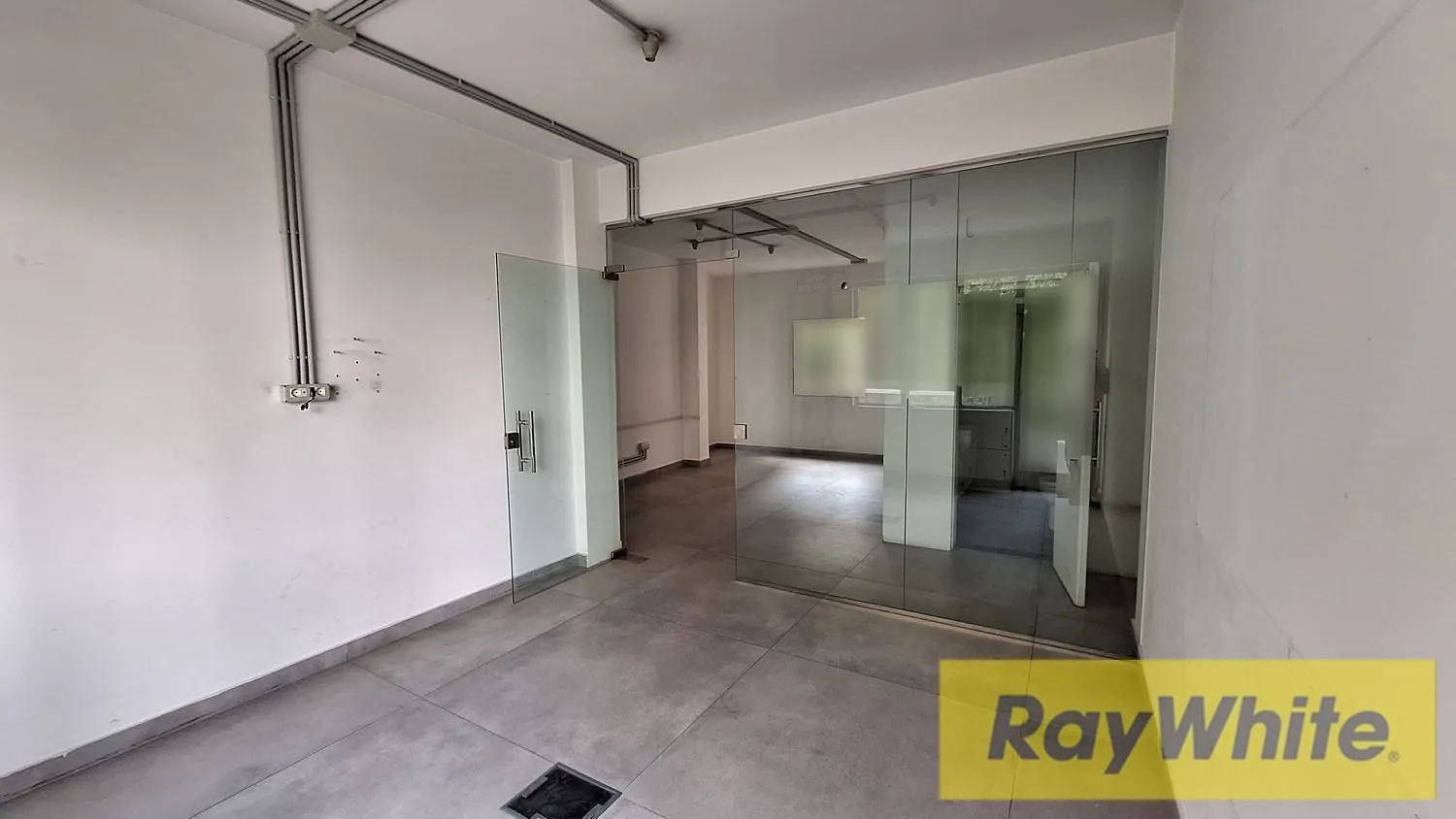 Office For Rent In Tabaris – 70 Sqm — الصورة 5