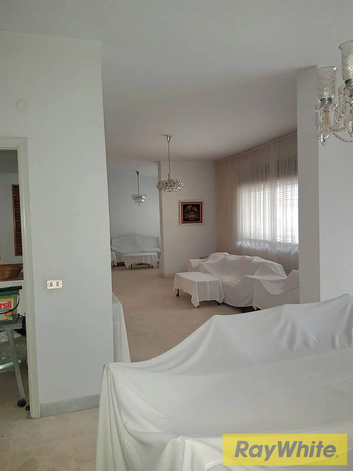 Fully Furnished Apartment For Sale In Achrafieh — photo 2