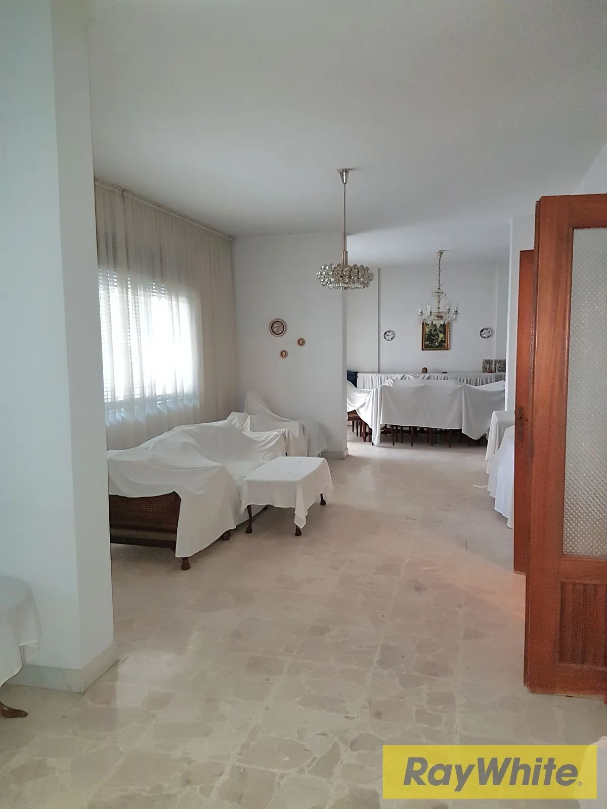 Fully Furnished Apartment For Sale In Achrafieh — photo 4