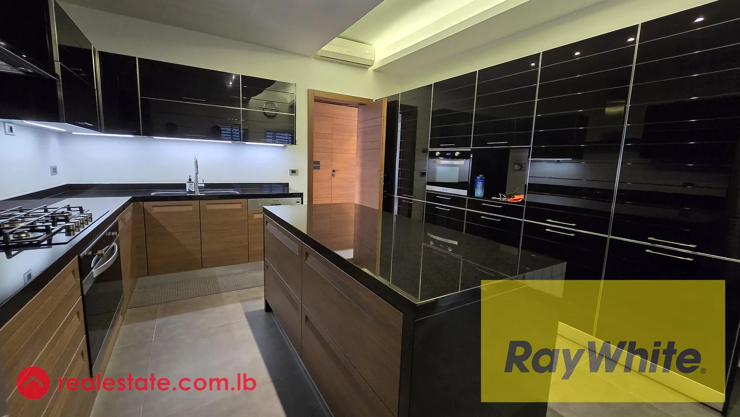 Apartment For Sale In Rabweh — الصورة 5