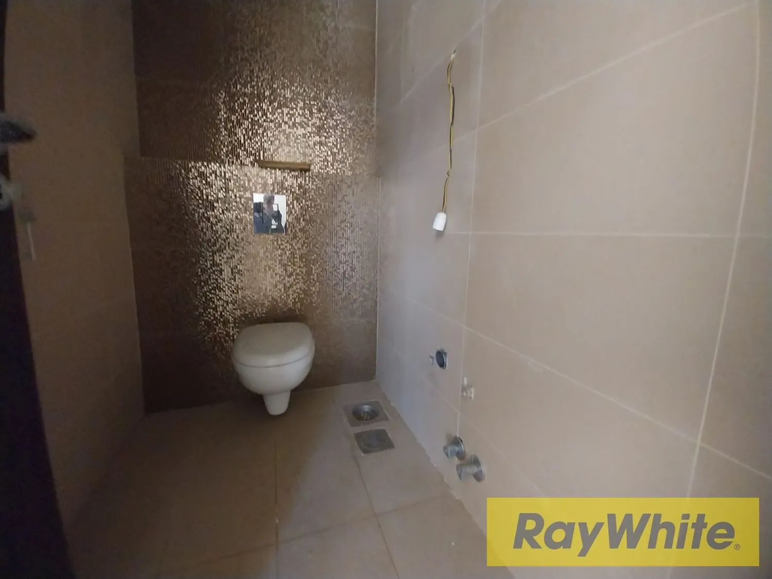 Apartment For Sale In Awkar – Brand New With Terrace — الصورة 4