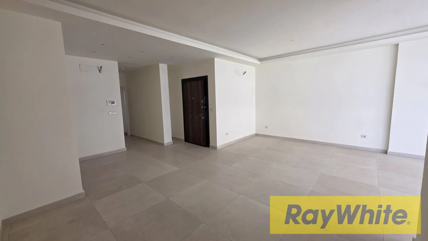 Apartment For Sale In Achrafieh — الصورة 3