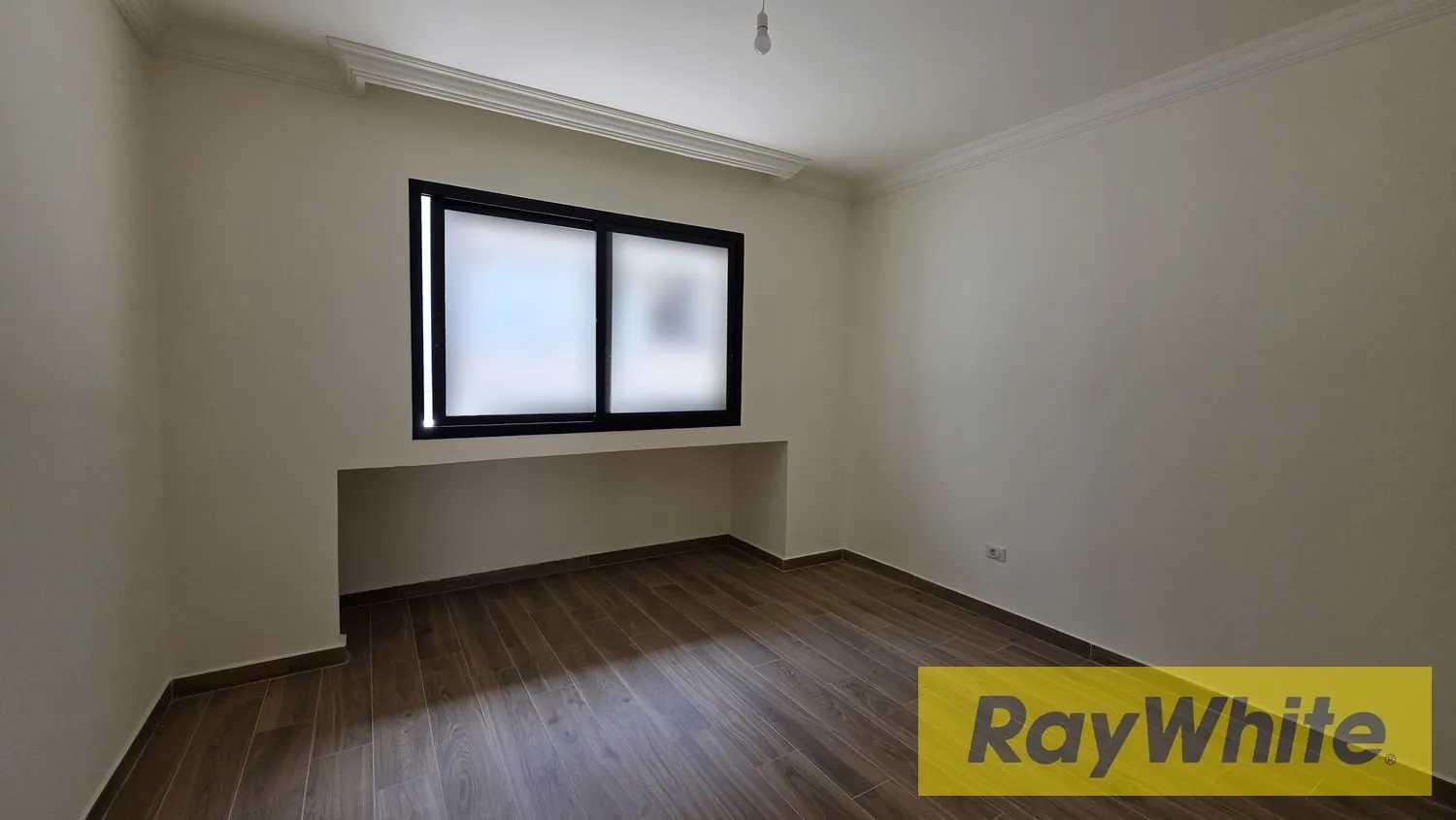 Apartment For Sale In Achrafieh — الصورة 4