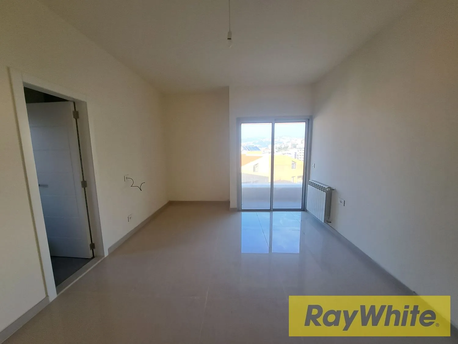 Elegant Living: 240m2 Mtayleb Apartment With 3 Bedrooms — الصورة 2