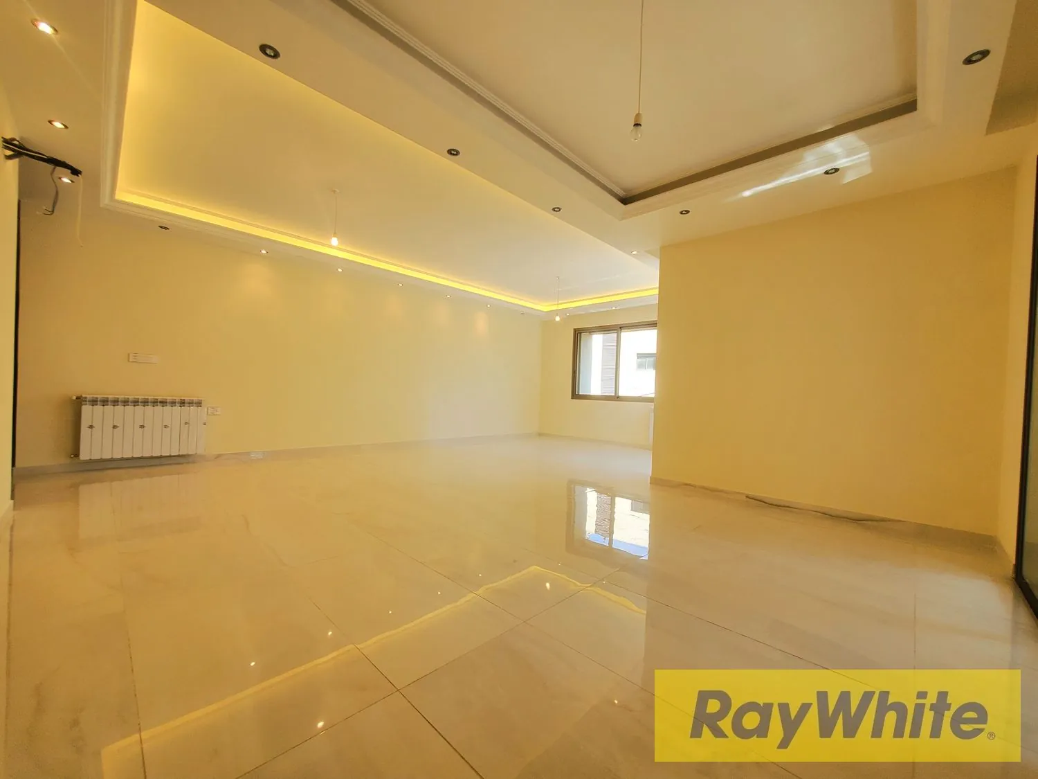Apartment With Garden For Sale In Ain Aar — الصورة 2