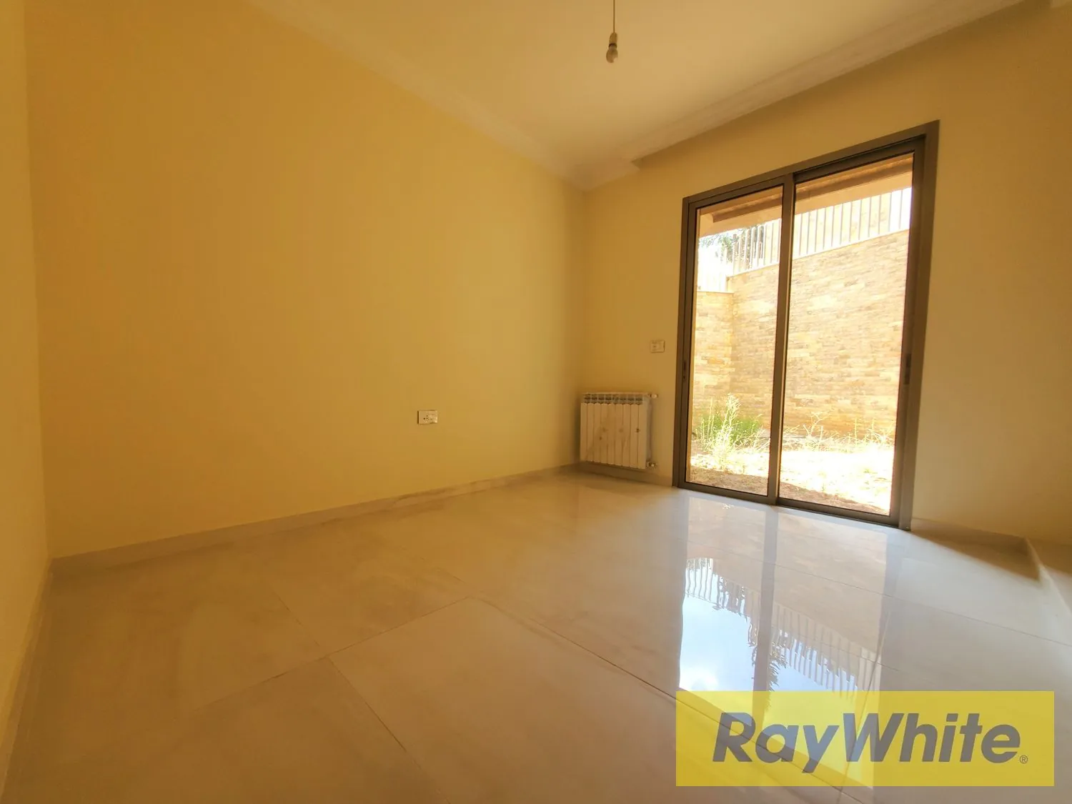 Apartment With Garden For Sale In Ain Aar — الصورة 3