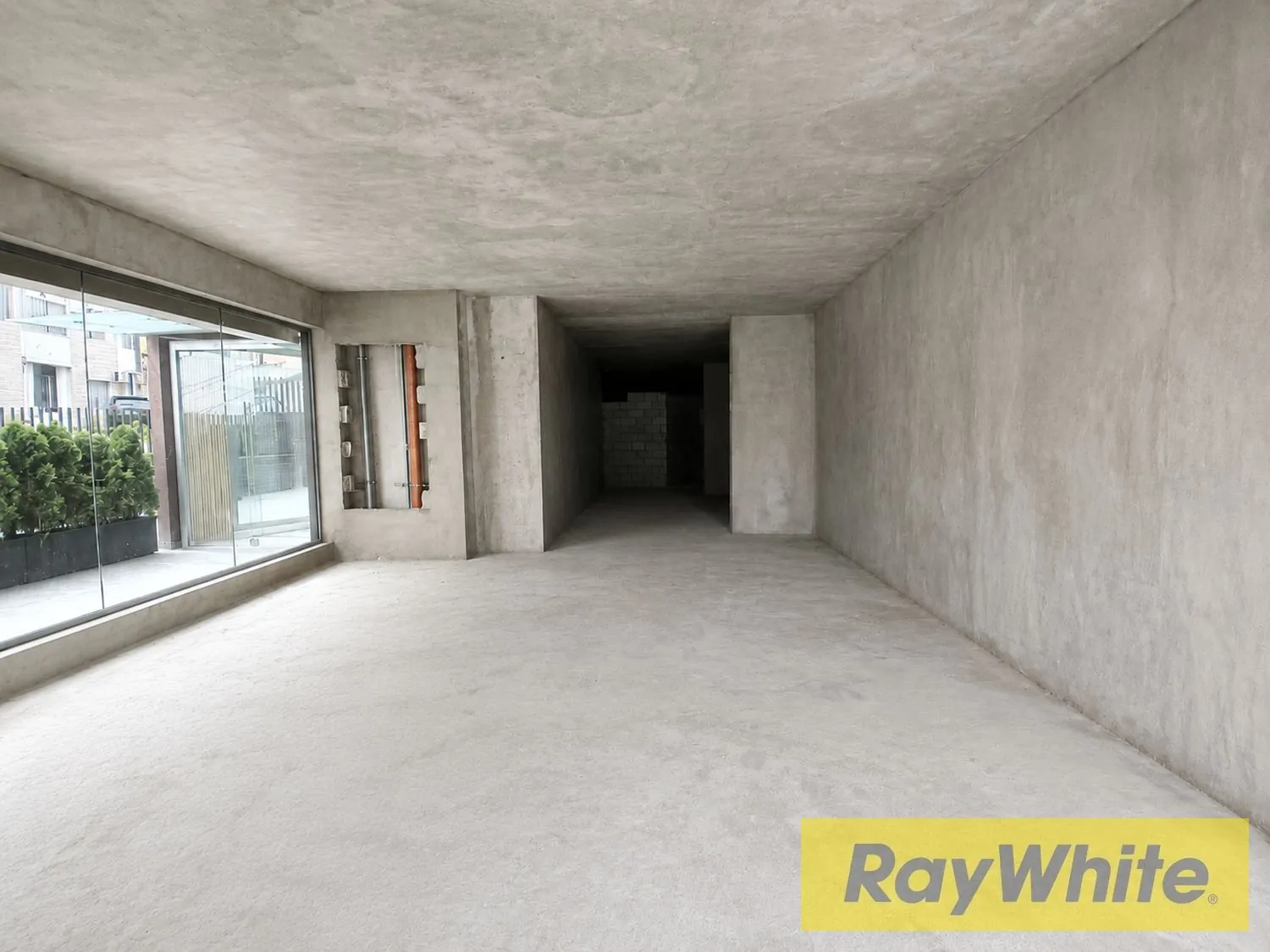 Prime Showroom For Sale In Beit El Kiko |core And Shell|
