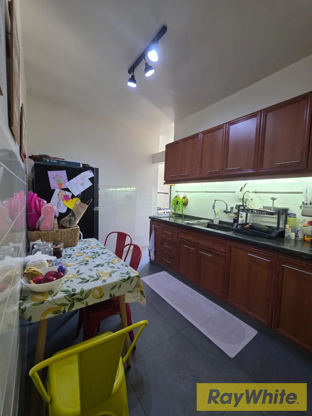 Apartment For Sale – Ain El Remmaneh — الصورة 3