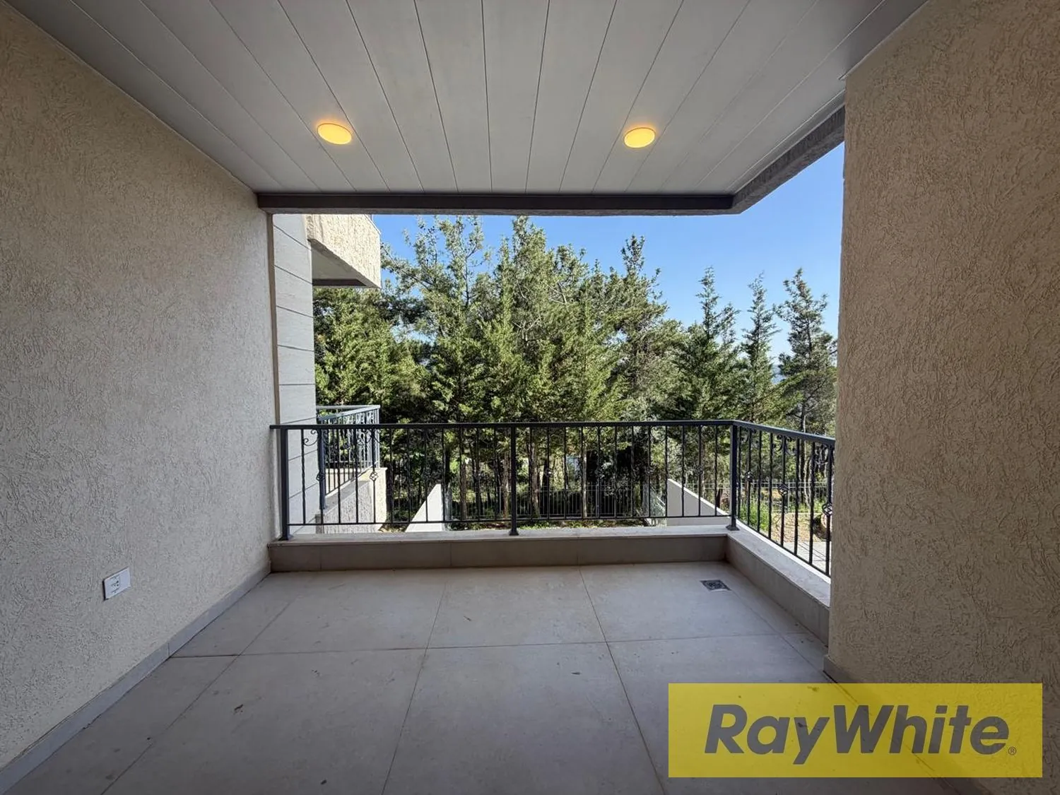 Apartment For Sale In Douar – 150 Sqm With Terrace — الصورة 1