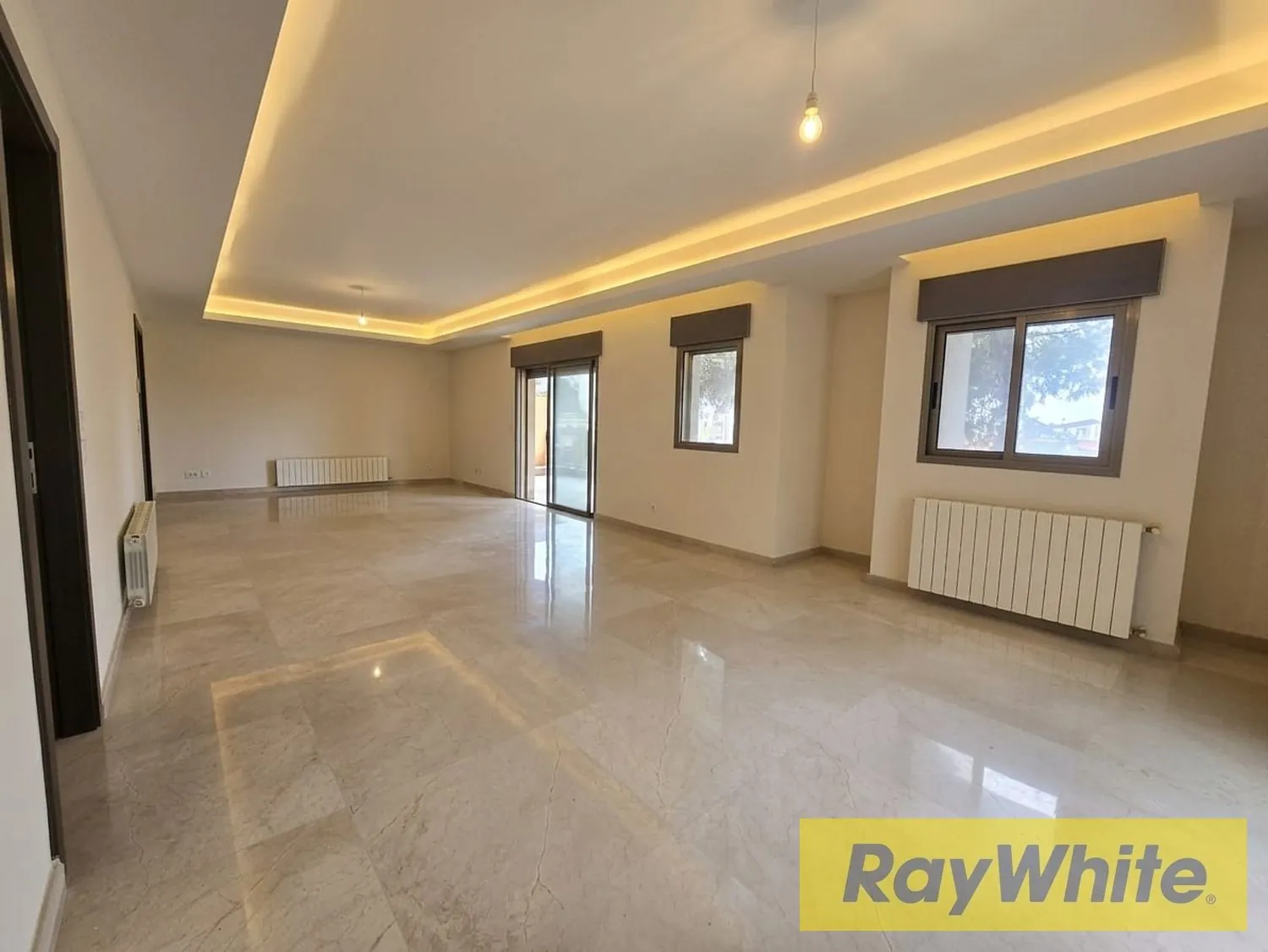 Terrace Apartment For Sale In Dik El Mehdi — الصورة 3