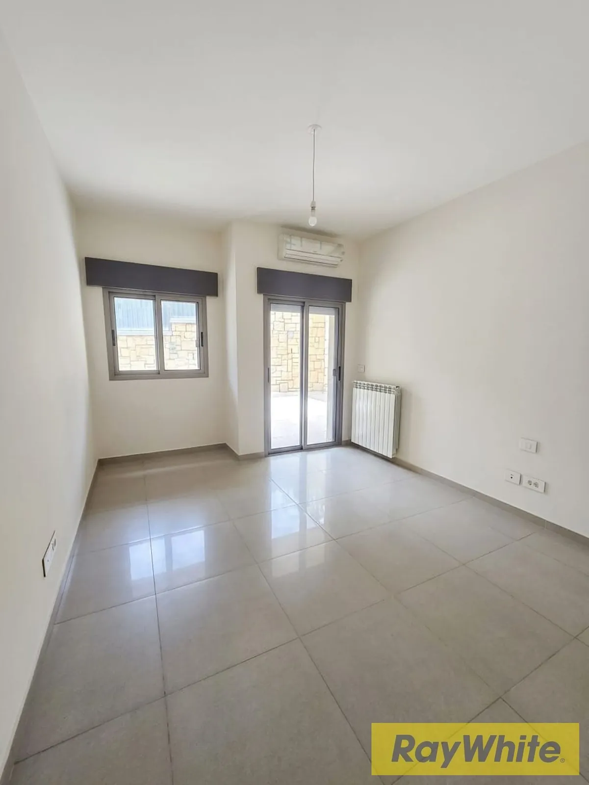 Terrace Apartment For Sale In Dik El Mehdi — الصورة 4