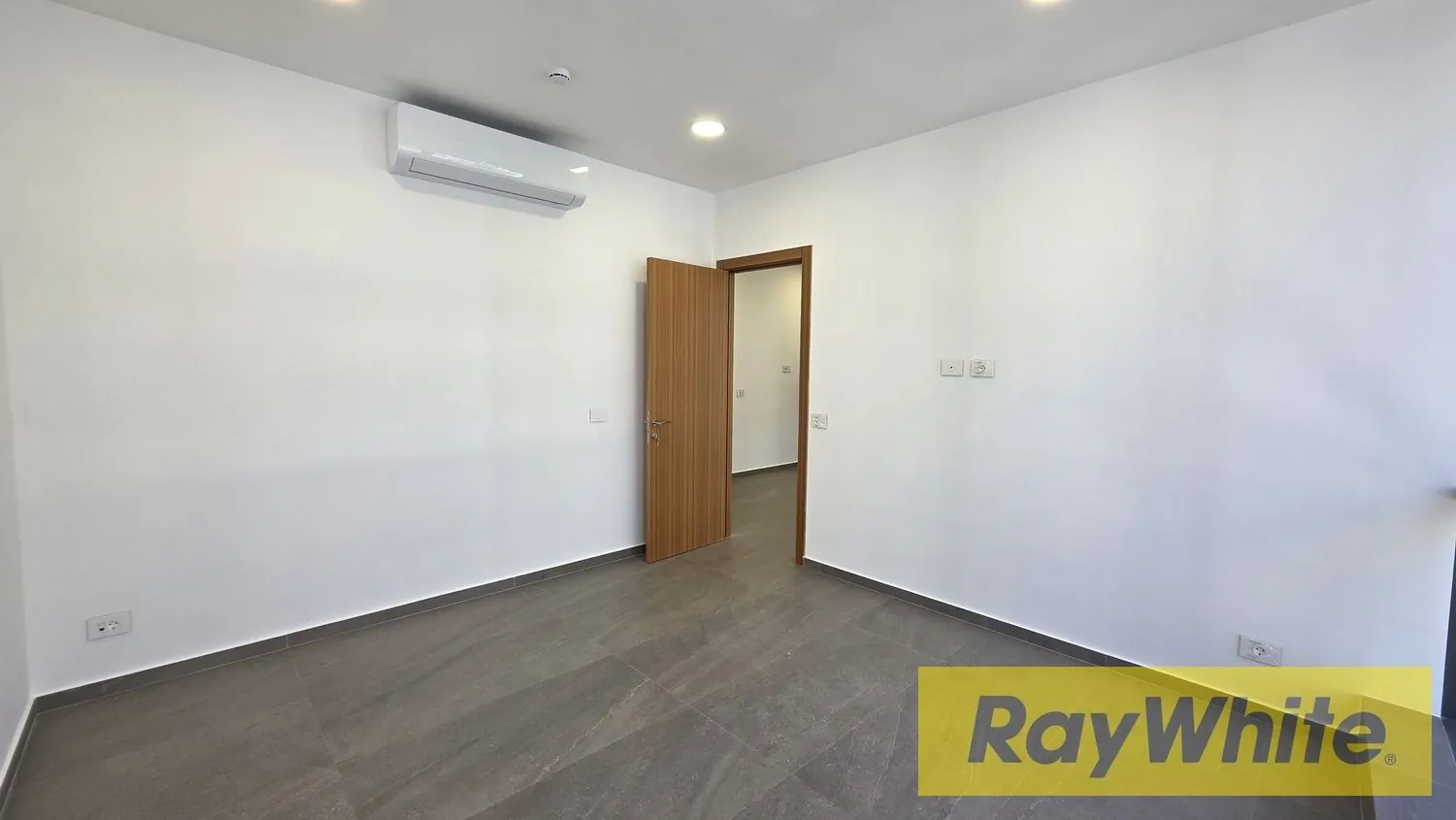 Office For Sale In Prime Horch Tabet Tower — photo 3